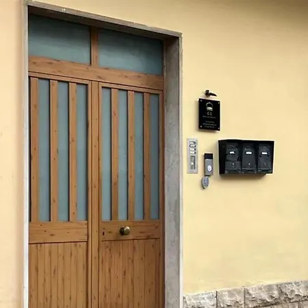 Gl And Vendégház Bari